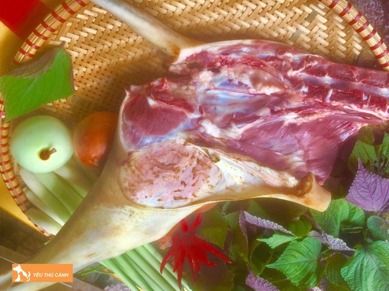 cach-lam-mon-thit-cho-nau-chuoi-xanh-ngon-1-thucanh