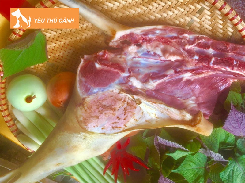 chiem-bao-thit-cho-danh-con-gi-thucanh